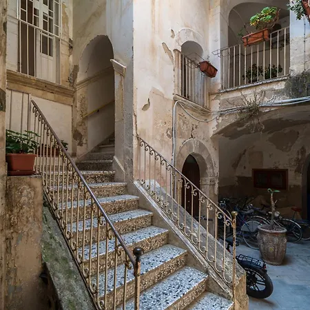 Hotiday Ortigia Opera