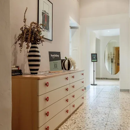 بيت ضيافة Hotiday Ortigia Opera 3*