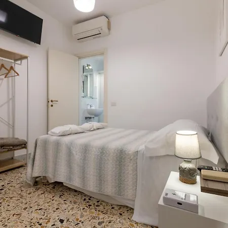 Hotiday Ortigia Opera Pensión 3*